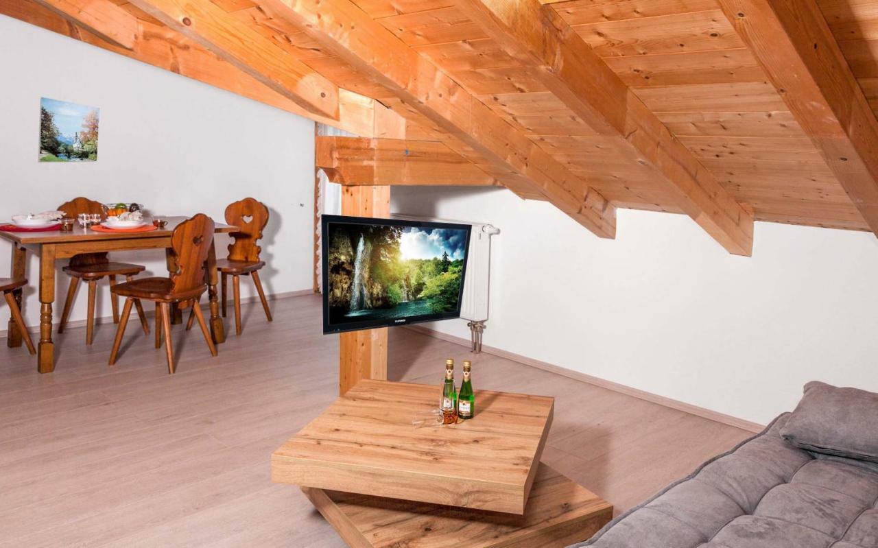 Ferienhaus Butterfly ガルミッシュ・パルテンキルヒェン エクステリア 写真